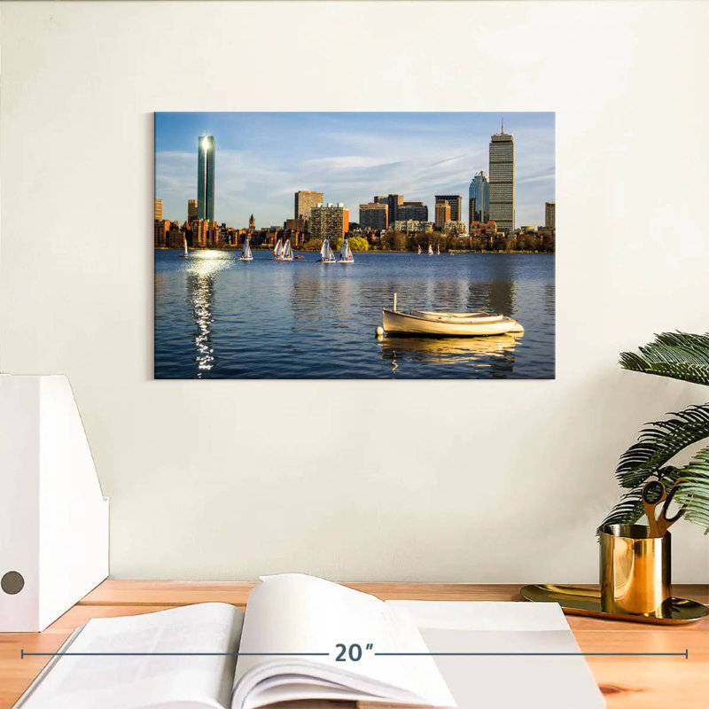 Busy Boston Harbor, H 8 po x l 12 po