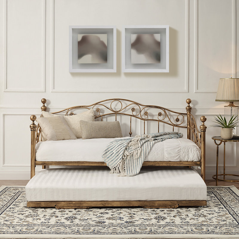 Mira Metal Daybed with Trundle