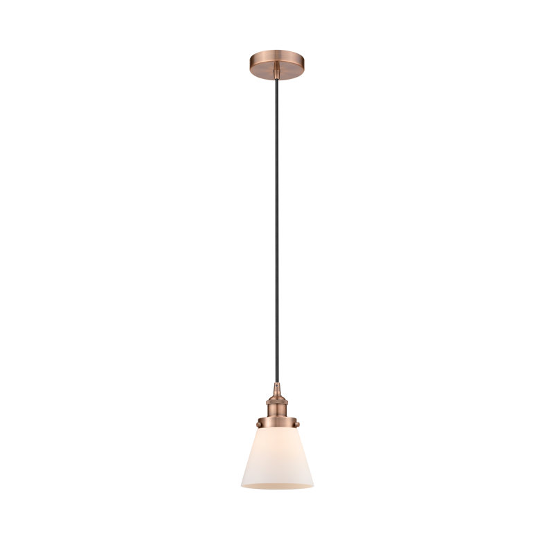 Mini-luminaire suspendu 1 lumière Cone, Blanc, H 9,5 po x l 6,25 po x P 6,25 po, Cuivre