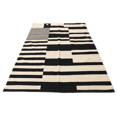 Tapis noir et blanc Pinkerton