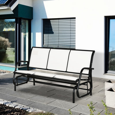 3 bancs à bascule d'extérieur avec assise en maille, structure en métal, blanc crème, convenant pour véranda et balcon. 3 superbes aménagements pour jardin ou terrasse au bord de la piscine.