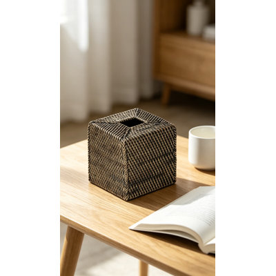 Couvre-boîte à mouchoirs carré en rotin Loma - Rotin naturel tissé à la main, convient aux boîtes à mouchoirs carrées standard, à fond ouvert pour un remplissage facile, pour la salle de bain, la cuisine, la chambre à coucher et le salon