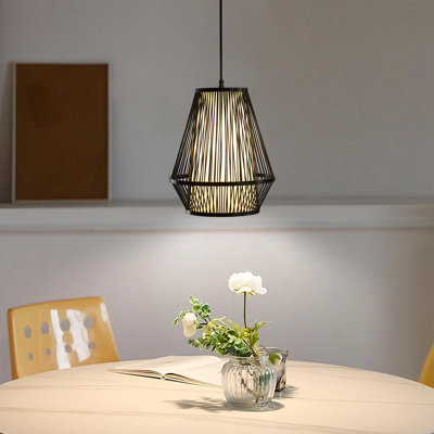 Luminaire suspendu conique en bambou tressé à la main
