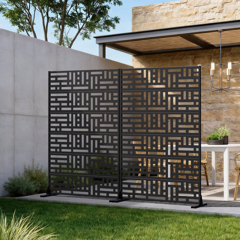 Panneau de clôture en métal pour l'extérieur, 72" H x 94" W x 16" D, Noir