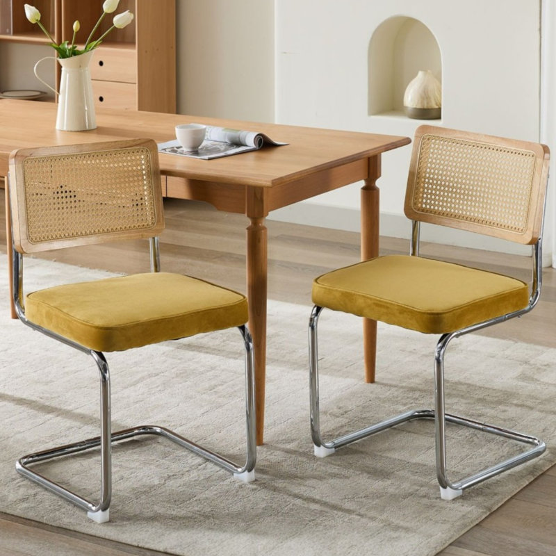 Chaise d'appoint rembourrée Crumley avec dossier en rotin et structure en acier, Jaune, 2