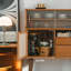 Petite vitrine moderne et haute
