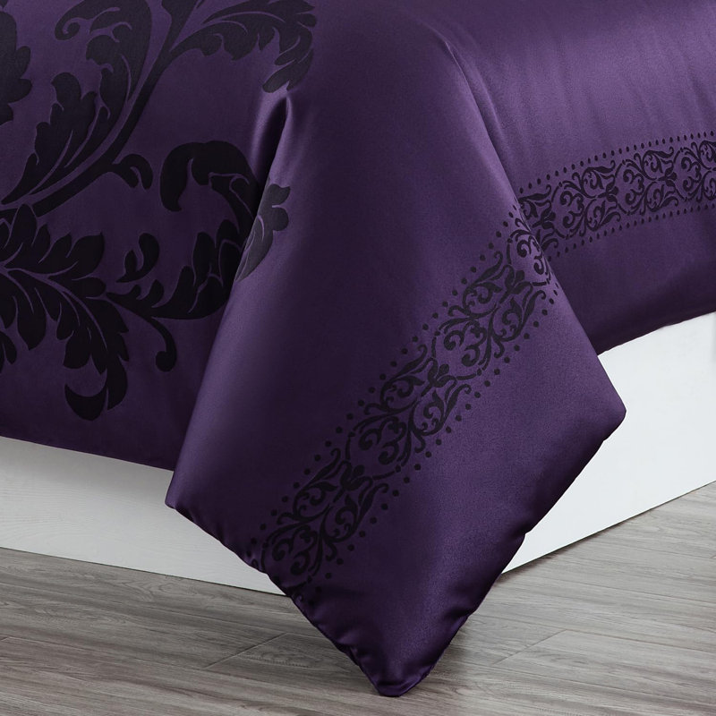 Valor 7-Piece Bed in a Bag Jacquard Floral Comforter Set with Sheets, Purple/Dark Purple