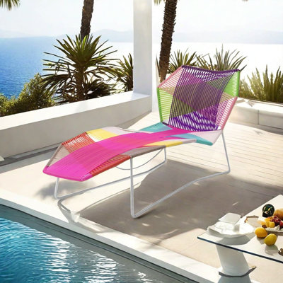 Chaise longue d'extérieur en rotin tissé à la main Resort