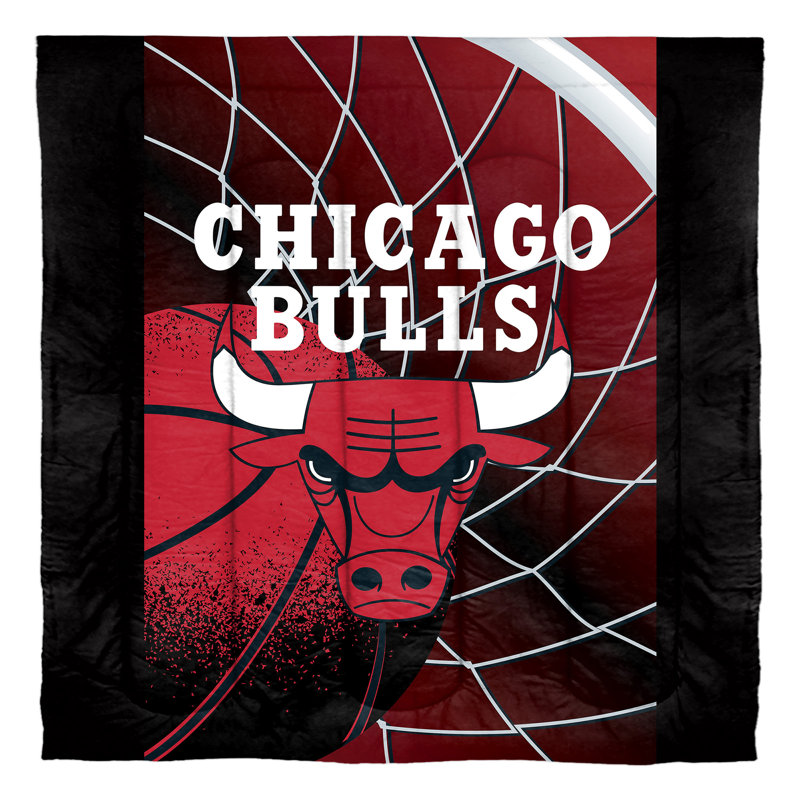 NBA Chicago Bulls Officially Licenced Comforter & Sham Set, Queen Comforter + 2 Standard Shams