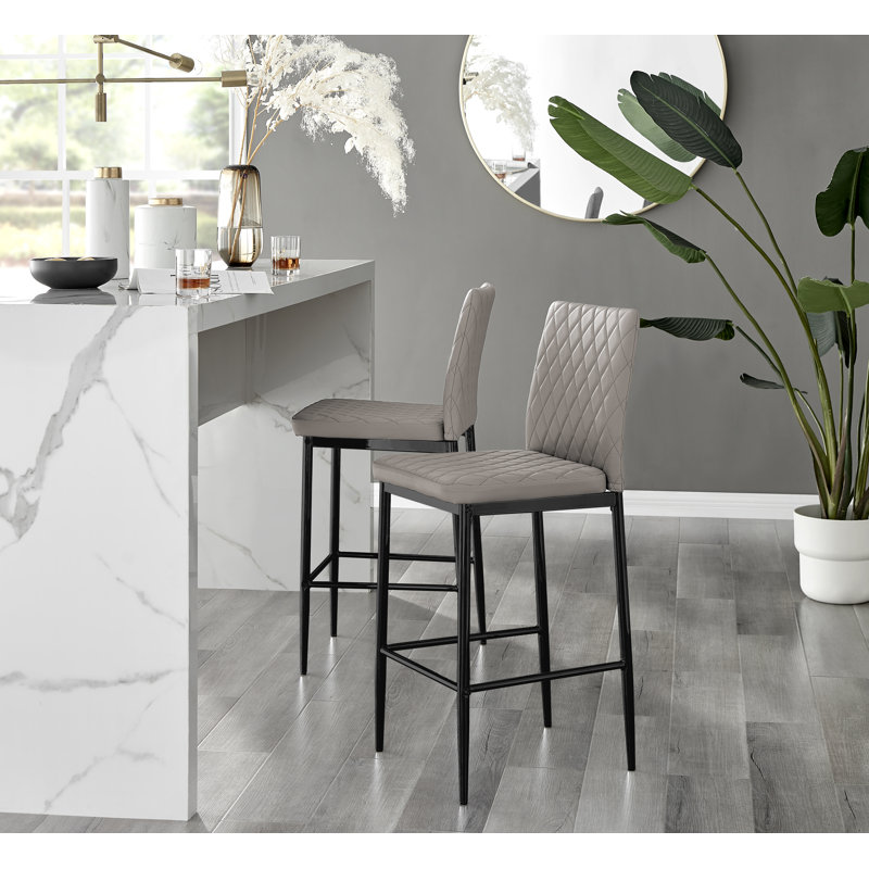 Milton Luxury Breakfast Bar Stool in Quilted Design Faux Leather - Modern Chic Kitchen, Black, Cappuccino