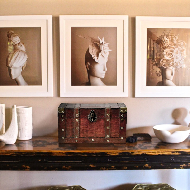 Canyonlands 1 Piece Vintage Trunk