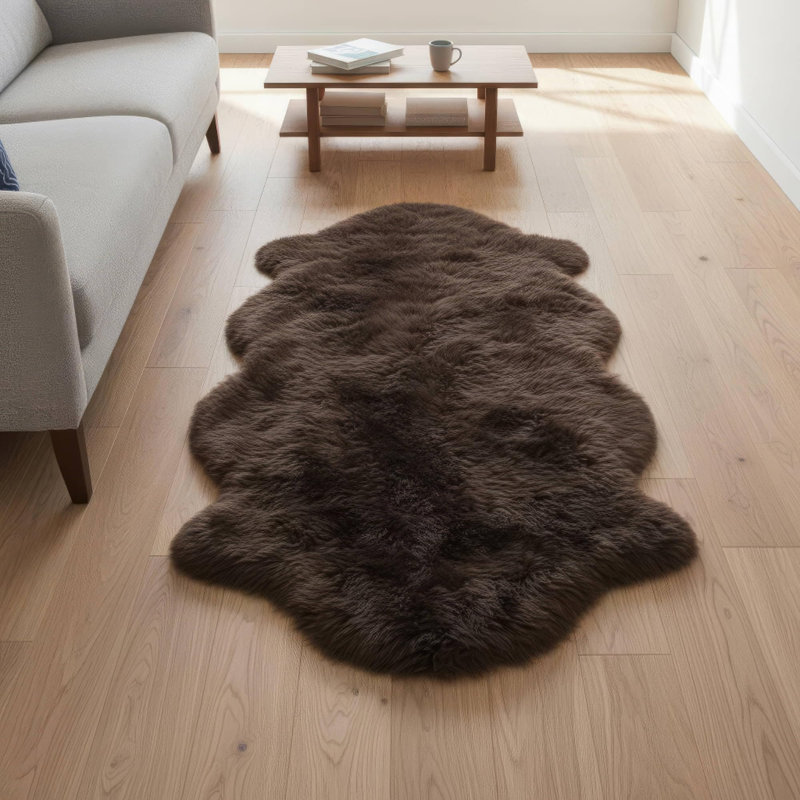 Fraga Sheepskin Indoor Rug, Novelty 2' x 6'