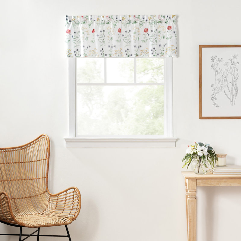 Martha Stewart Marthas Garden Multi 54 X 14 Valance Multi