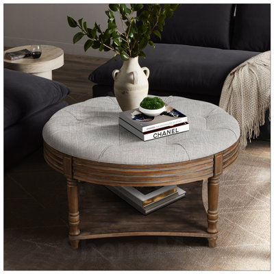 Grande table basse ronde avec repose-pieds imperméable avec rangement à 2 niveaux, conception capitonnée surdimensionnée pour le salon