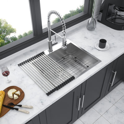 Évier de cuisine 25 po x 22 po x 9 po à cuve simple en acier inoxydable de calibre 18 25 po