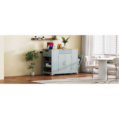 Îlot de cuisine cannelé avec armoire de rangement pour poubelle, prise de courant, support de rangement interne, îlots de cuisine roulants sur 5 roues avec 3 tiroirs, 3 supports latéraux ouverts pour poubelle de 10 gallons
