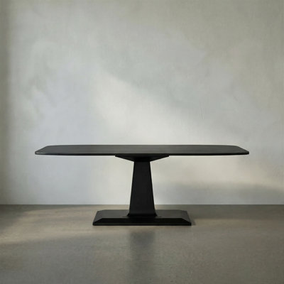 Amboss Metal Dining Table