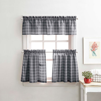 Arde Plaid Tailored Cafe Curtain
