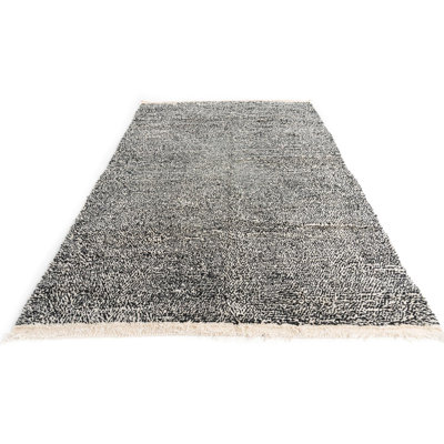 Tapis noir et blanc Mosser