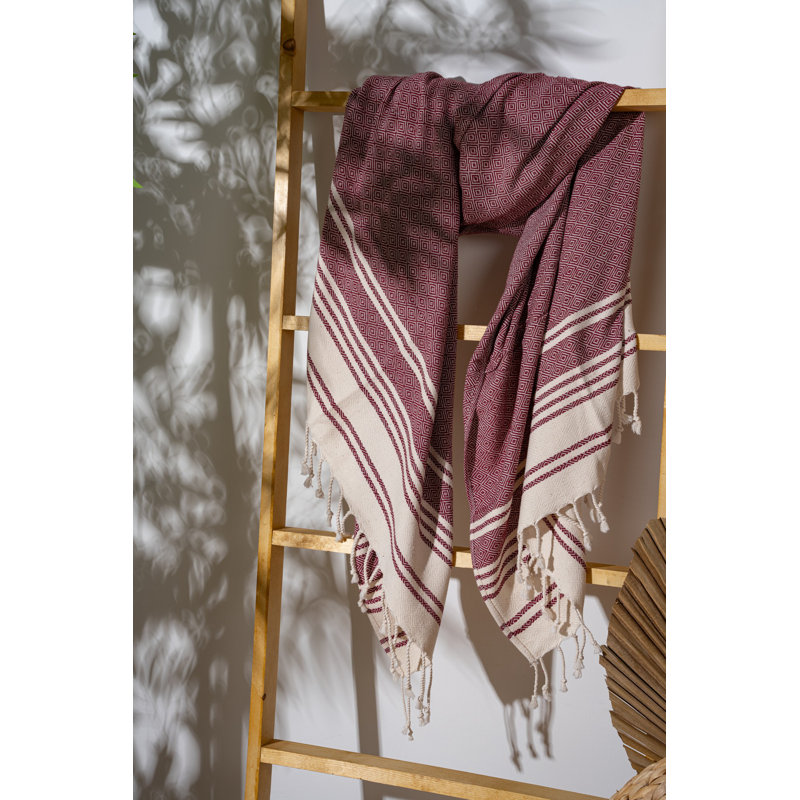 Serviette de plage de qualité supérieure, rouge Claret, 35,4 x 67,0 pouces | 60% coton, 40% polyester, 5,3 oz / mètre carré | Lavable à la machine à 86 ° F | Tissu doux, léger et à séchage rapide pour la plage, la piscine ou le spa