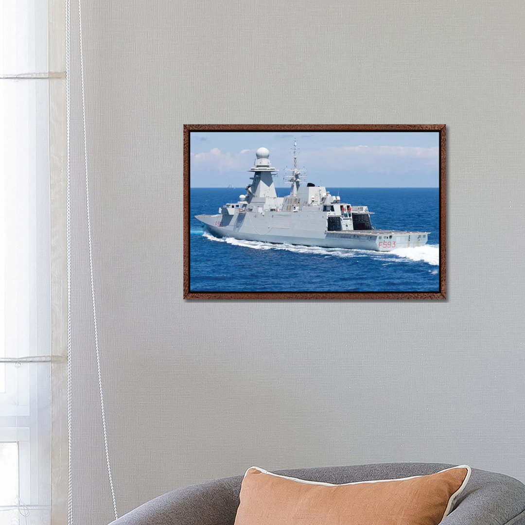 Ansicht des Hecks der italienischen Marinefregatte Carabiniere von Simone Marcato - Galerie-verpacktes Leinwand-Giclée