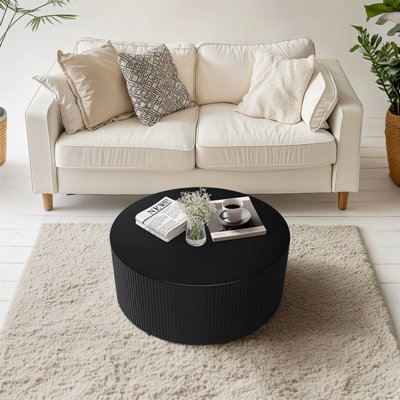 Table basse à rayures Minimalist Wave pour diverses pièces, rehaussant le style intérieur et la fonctionnalité