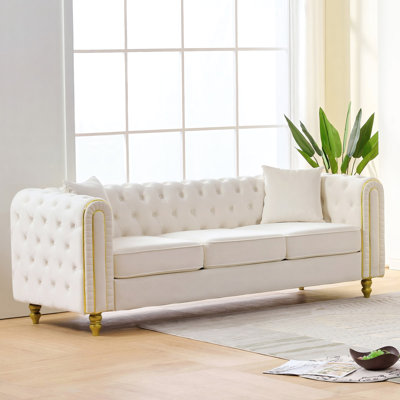 Velours beige 3 places 86 po avec capitonnage à boutons, pieds dorés et accoudoirs roulés, siège mi-moelleux, rembourrage en mousse, style européen pour espace de vie principal, structure en pin