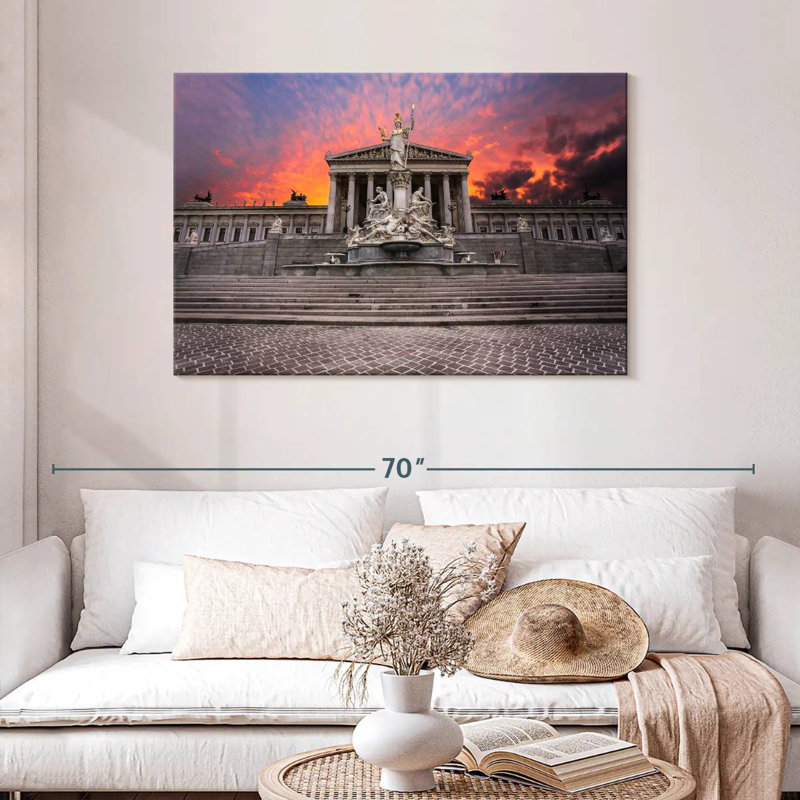 Lilie Vienna, 30" H x 45" W