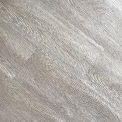 Planche de vinyle de luxe en chêne 7,2 po x 48 po x 5,5 mm