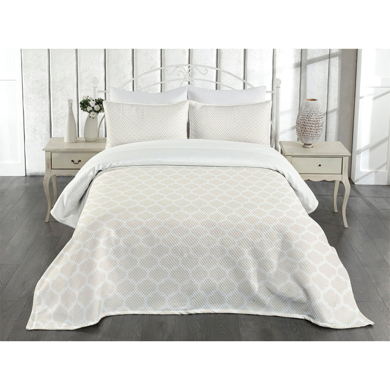 Ambesonne Beige Bedspread Set Delicate Classical Rows Eggshell White, King Bedspread + 2 Standard Shams