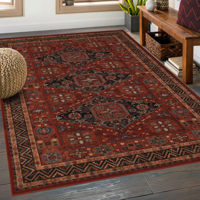 Tapis oriental en laine rouge à motif floral bordeaux Langley Street