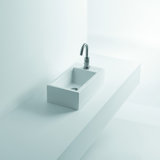 Hox 17.7'' L Bathroom Sink