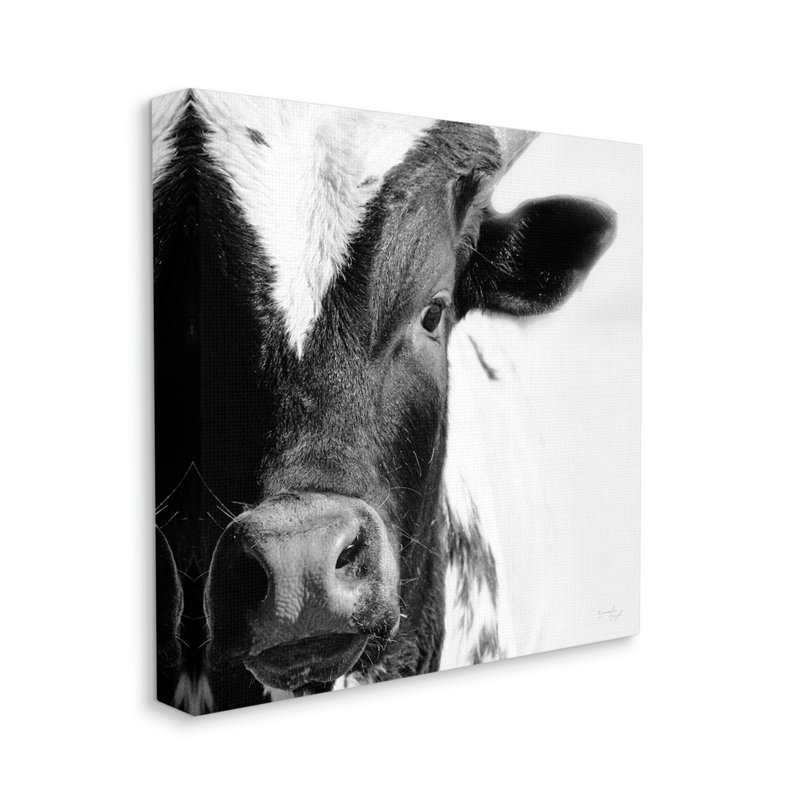 «Farm Farm Cow Stunning up Close» par Jennifer Pugh - photographie sur toile tendue, H 17 po x l 17 po x P 1,5 po