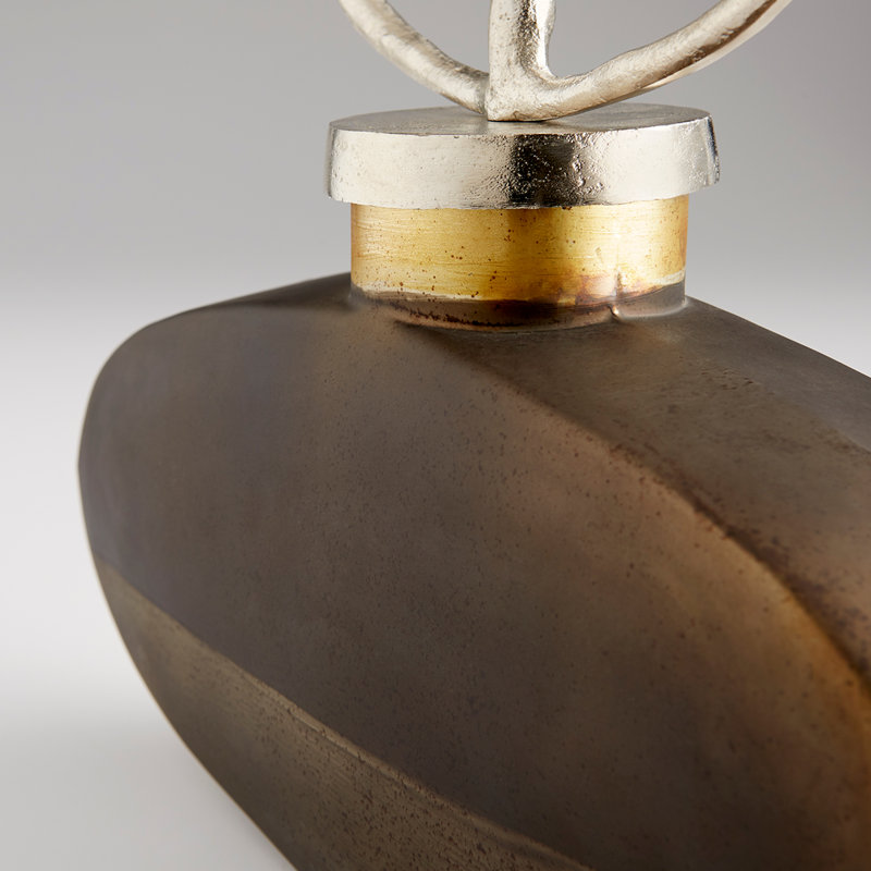 Viewleaf Figurines & Sculptures, 14.5" H x 14.5" W x 3.75" D