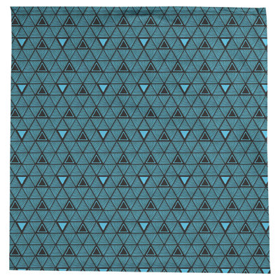 Nappe triangles dessinés à la main classiques