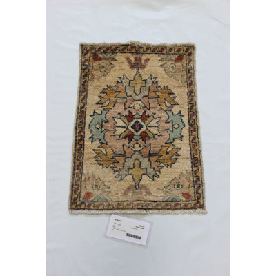 Tapis unique brun de 1 pi 4 po x 2 pi 1 po