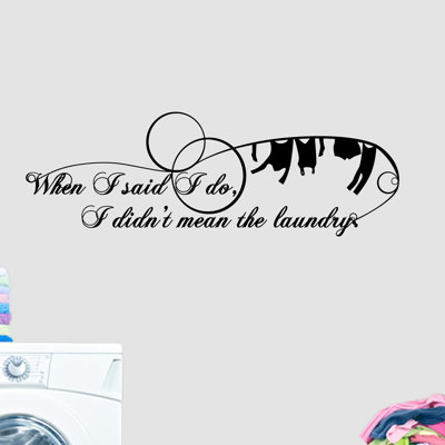Déadhésif mural « on me » me signifiant que je ne me sense pas du linge