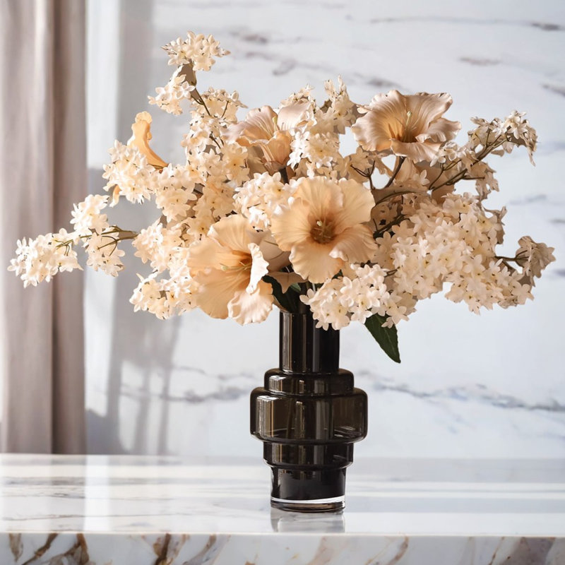Ornement en forme de bouquet simulé