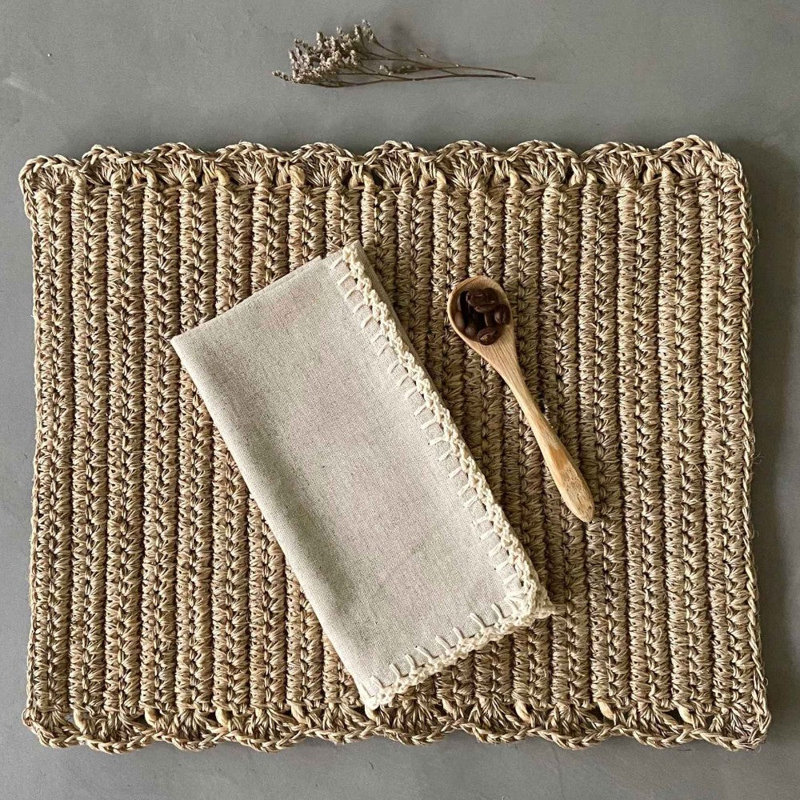Natural Fique Woven Rectangular Placemats with Scalloped Edges, Set of 4