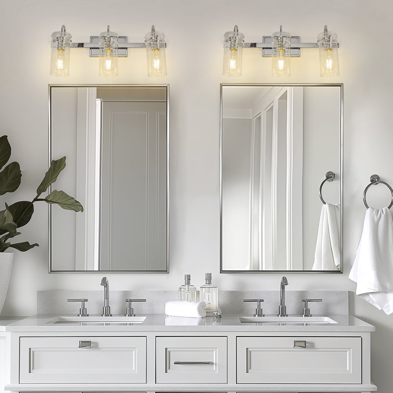 Applique murale 3 lumières pour salle de bain chromée avec abat-jour en verre transparent