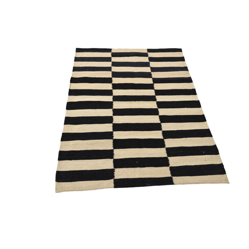 Tapis noir et blanc Ohlson
