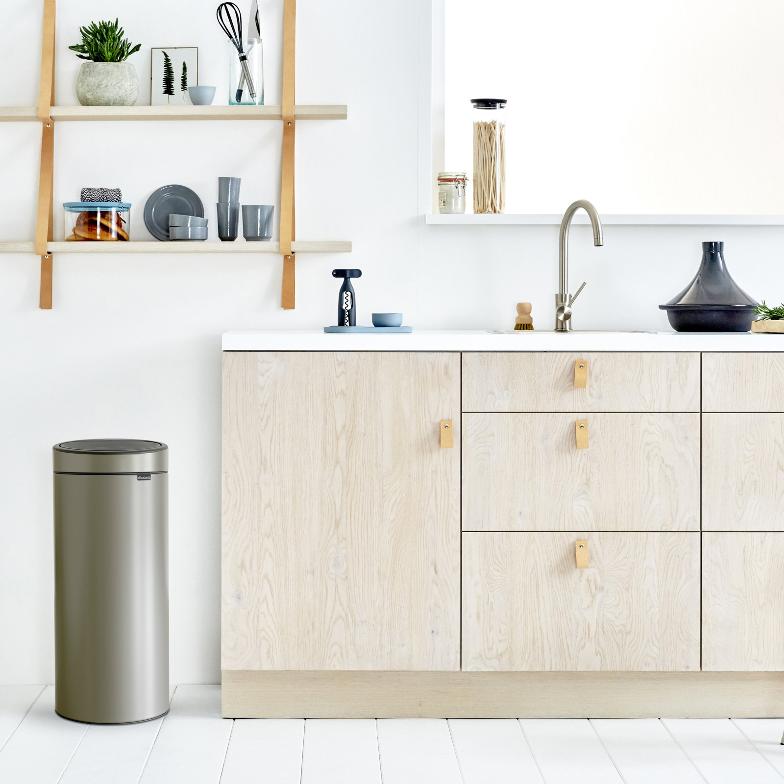 Brabantia 8gal Touch Top Trash Can, Platinum