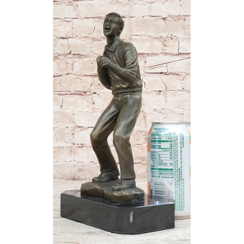 Figurines et sculptures Mirriam