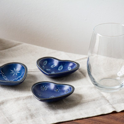 Petits bols en forme de cœur en pierre de savon avec motifs, ensemble de 3, bleu foncé
