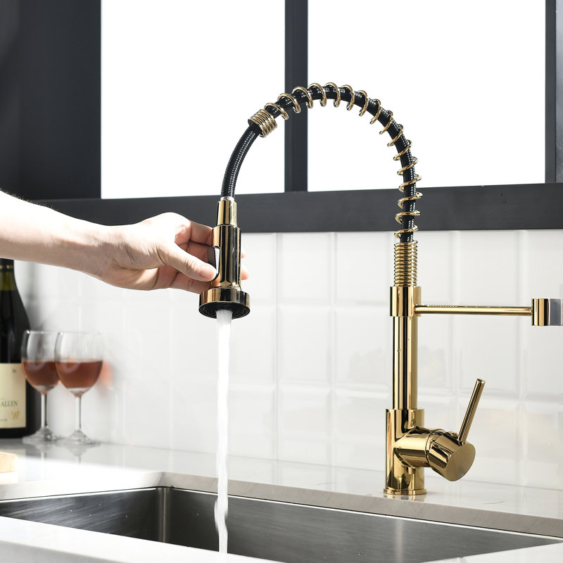 Robinet d'évier de cuisine contemporain noir et doré avec bec rétractable - Laiton, facile d'entretien, contrôle de l'eau en douceur, qualité d'empreinte digitale - extérieur, utilisation efficace