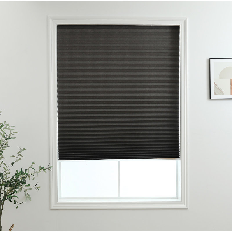 Store extensible 100% occultant et sans cordon Cut-at-Home, L 36,42 po x L 72 po, Noir