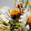 Ornements de fleurs simulées