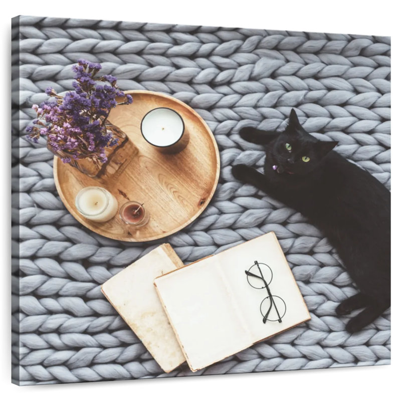 Brampt Modern Cat, 16" H x 16" W