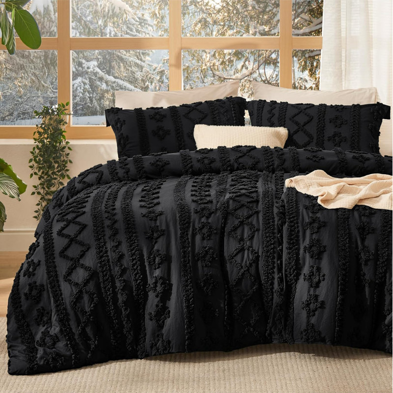 Bedsure Tufted Embroidery All-Season Microfiber Comforter Set, Queen Comforter + 2 Standard Shams, Black