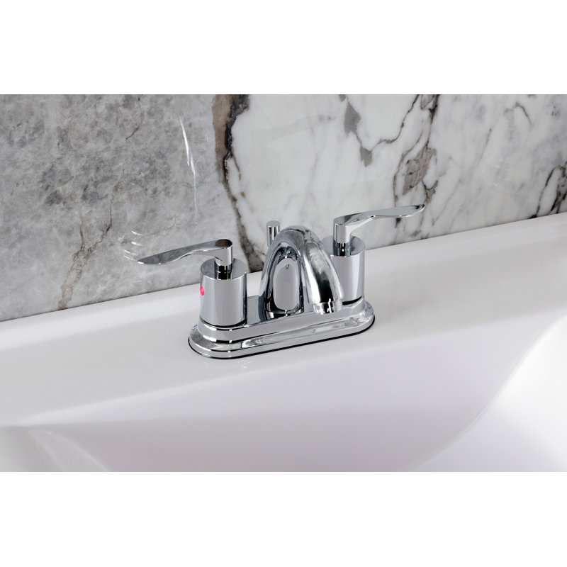 Robinet de salle de bain central à 4 poignées à fixation sur comptoir à 3 trous Kingston, Chrome poli